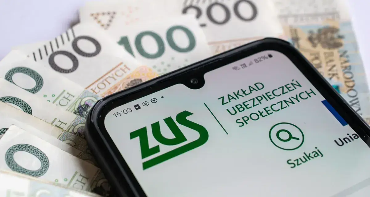 ZUS na telefonie i polskie banknoty. Czy umowa zlecenie chroni przed wypadkiem w pracy?