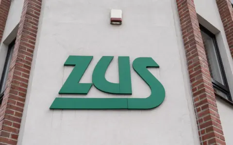 ZUS. Kolejne zwolnienie lekarskie po ustaniu zatrudnienia? Sprawdź, jakie dokumenty są potrzebne.