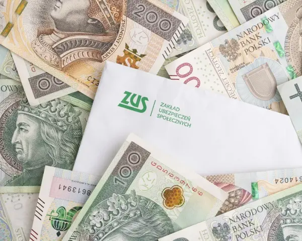 Zgłoszenie pracownika do ZUS: 7 dni kalendarzowych czy roboczych?