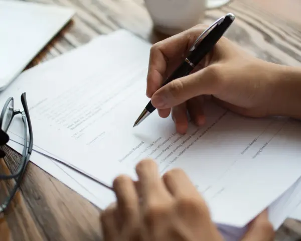 Jakie dane pracownika w umowie o pracę mogą ją unieważnić?
