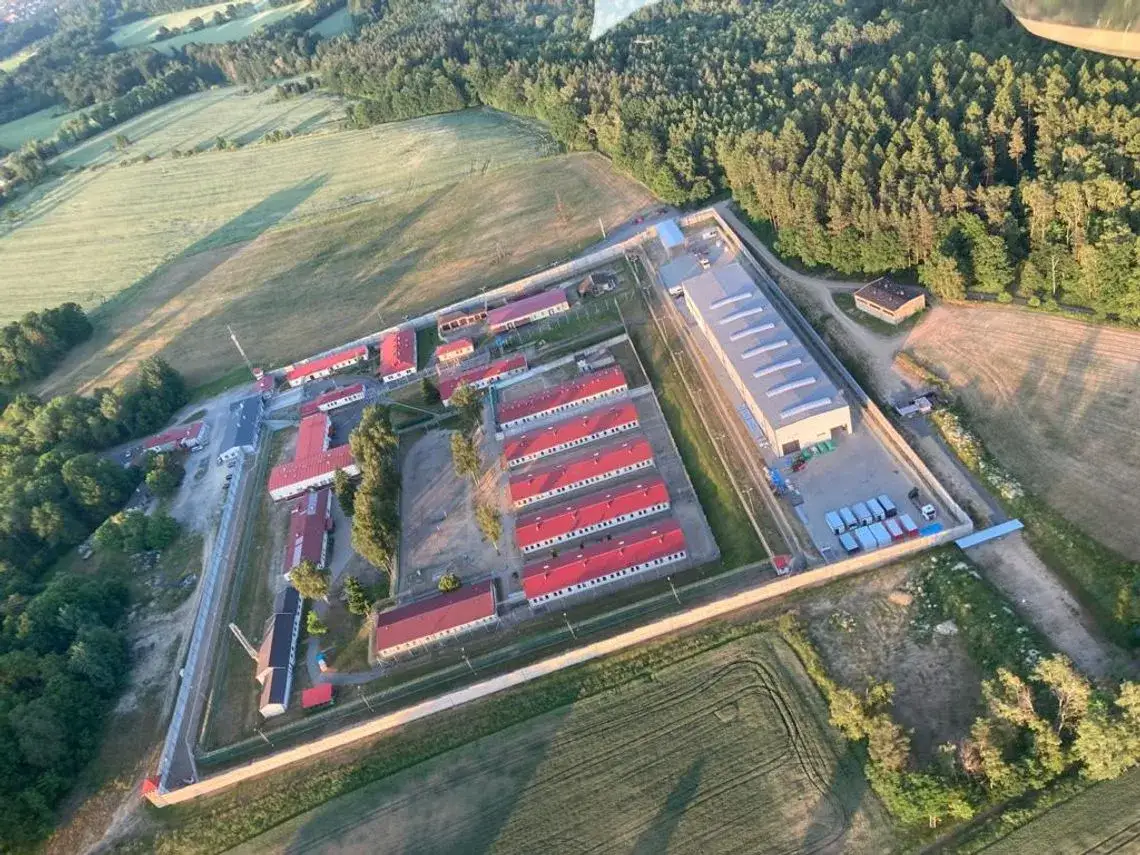Zdjęcie Czy praca w zakładzie karnym wlicza się do stażu pracy i uprawnień?